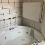 Famvarga Apartmanhaz