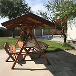 Famvarga Apartmanhaz 아파트 발라톤페니베스