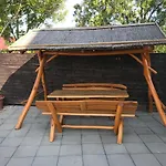 Famvarga Apartmanhaz 아파트 *