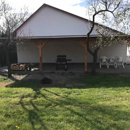 Apartament Famvarga Apartmanhaz Balatonfenyves