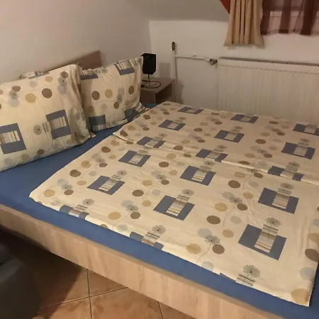 Famvarga Apartmanhaz Apartment