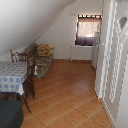 Famvarga Apartmanhaz Balatonfenyves