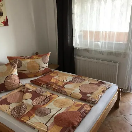 Apartament Famvarga Apartmanhaz Balatonfenyves