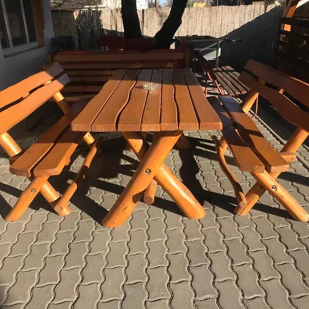 Famvarga Apartmanhaz Lejlighed Balatonfenyves