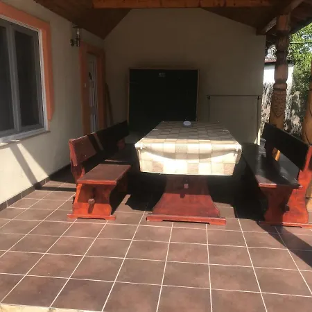 Daire Famvarga Apartmanhaz