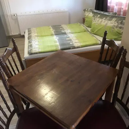 Daire Famvarga Apartmanhaz Balatonfenyves