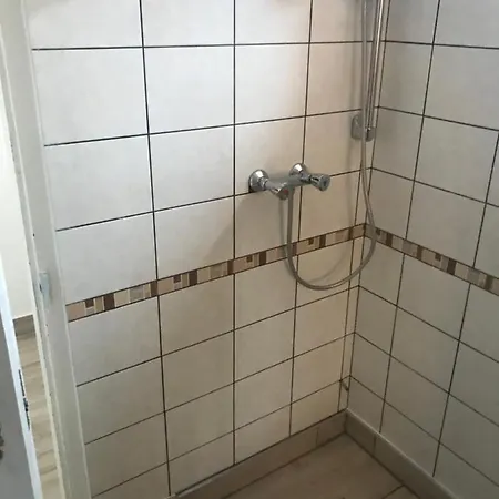 Famvarga Apartmanhaz