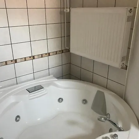 法木瓦尔家公寓