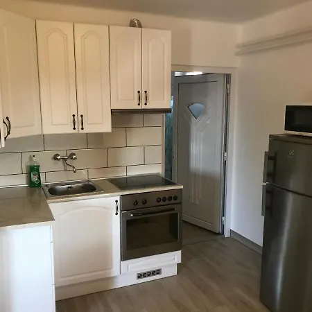 Famvarga Apartmanhaz * Balatonfenyves