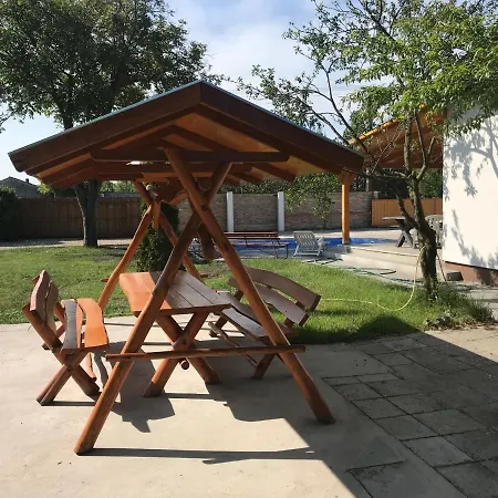Famvarga Apartmanhaz Daire Balatonfenyves